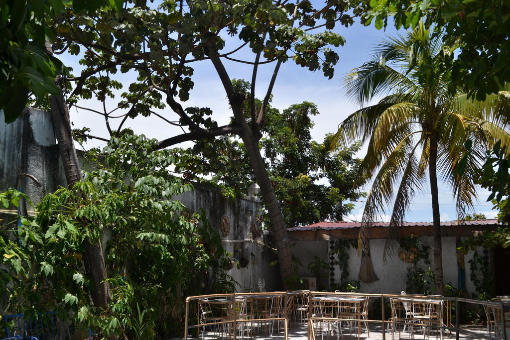 Pacot Breeze Hotel Musseau ภายนอก รูปภาพ