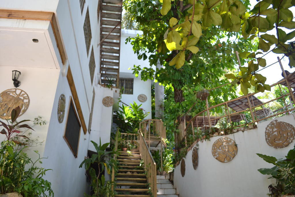 Pacot Breeze Hotel Musseau ภายนอก รูปภาพ