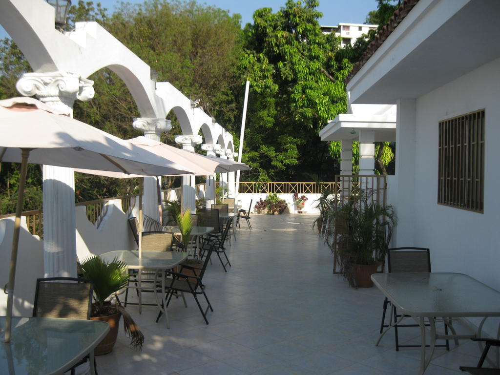 Pacot Breeze Hotel Musseau ภายนอก รูปภาพ